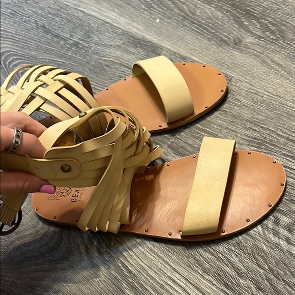 Sandals! - Picture 1 of 3